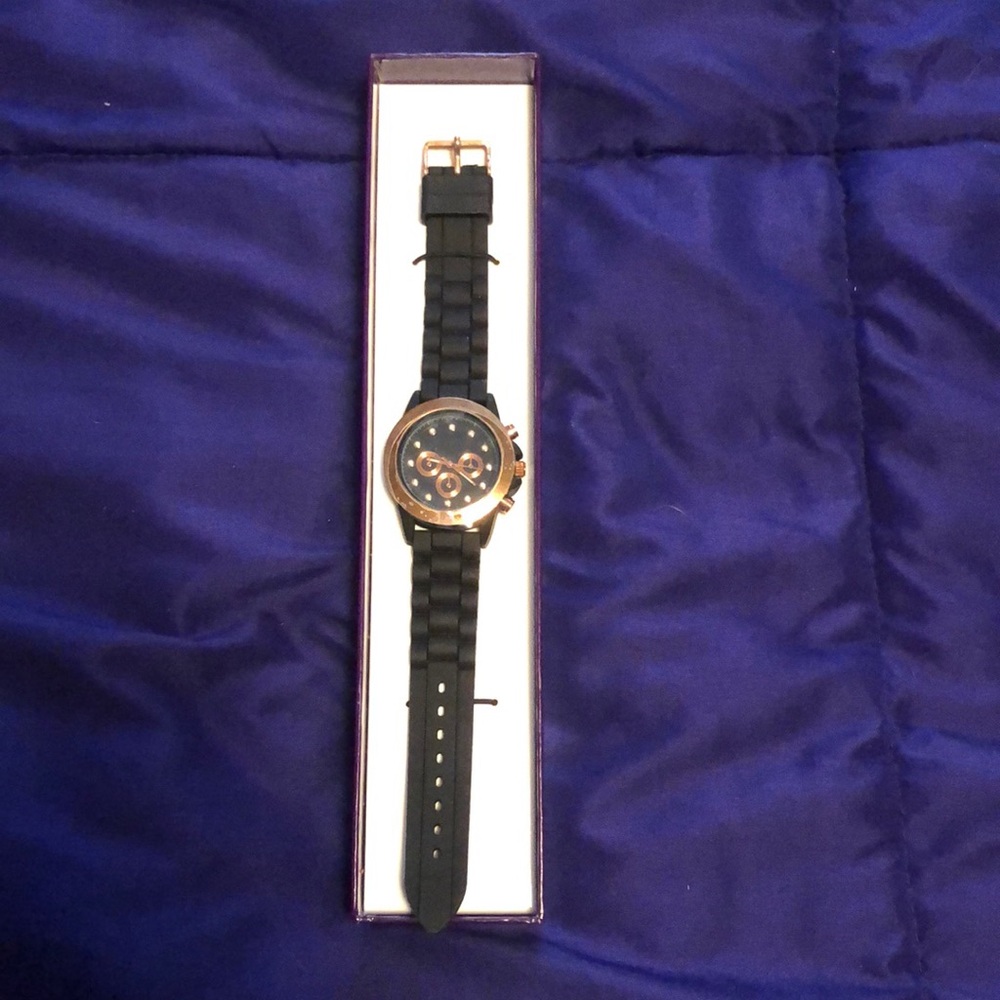 Beautiful Vintage Women’s Black & Gold Stainless Steel Watch by Accutime!